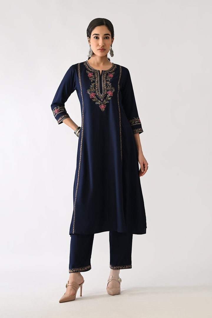 Blue Embroidered Kurta Set (2 Piece)