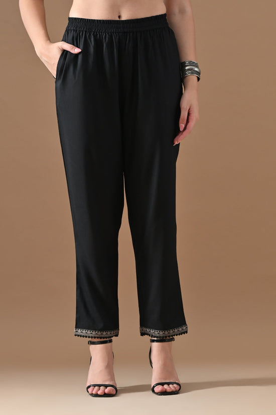 Black Embroidered Kurta Set (2 Piece)