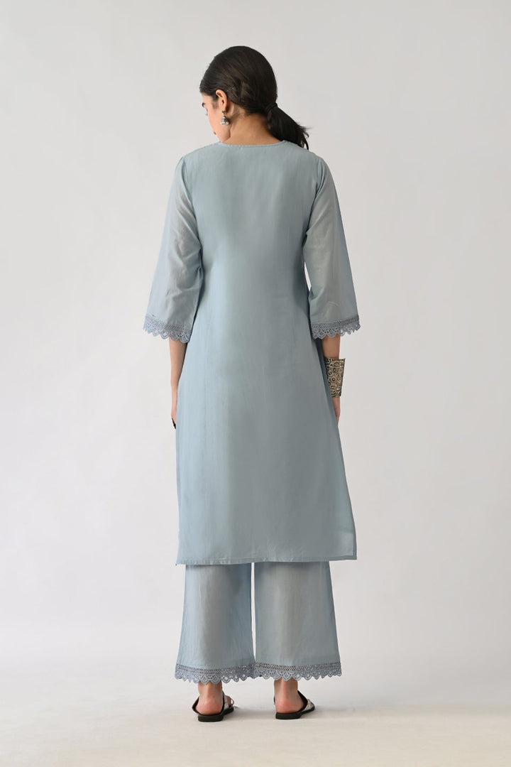 Blue Embroidered Kurta Set (2 Piece)