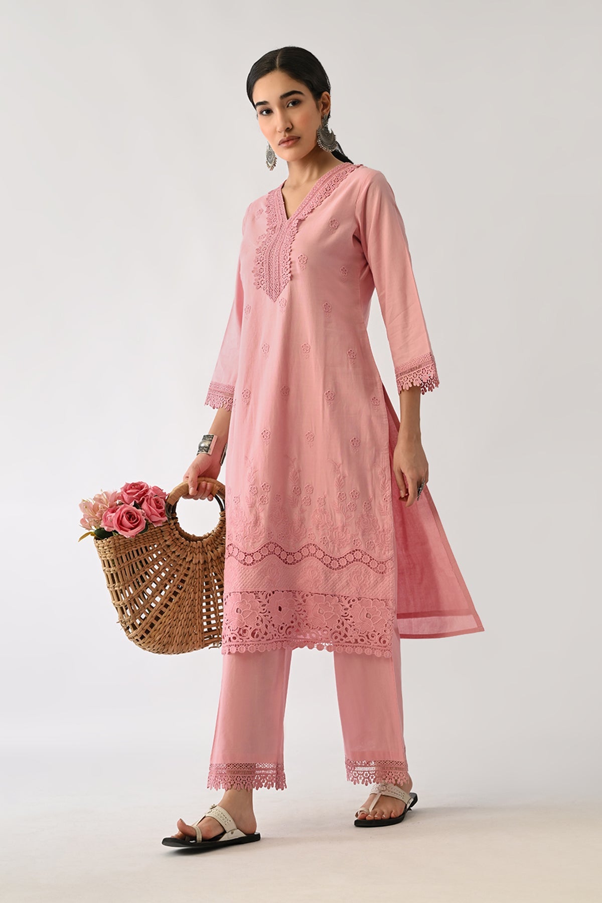 Pink Embroidered Kurta Set (2 Piece)