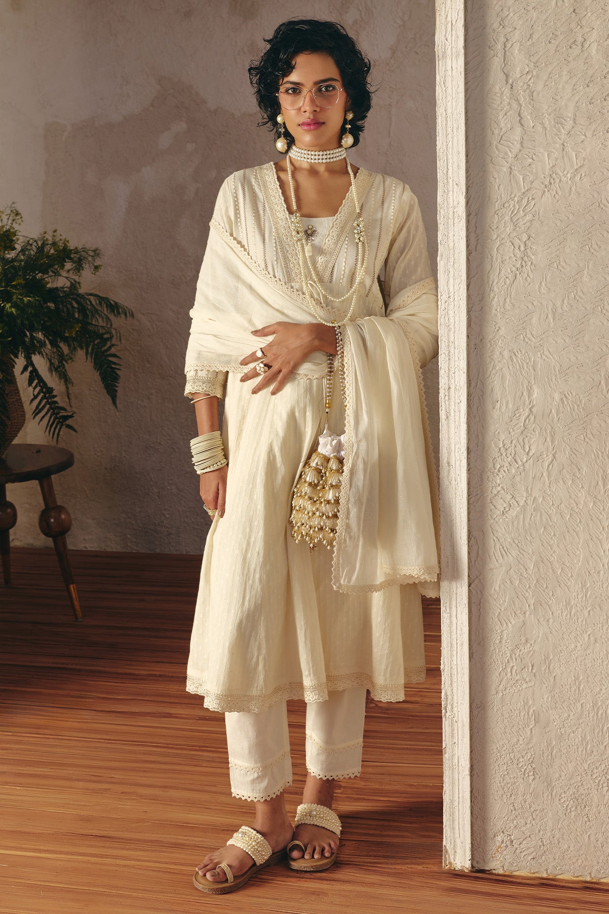 Cream Embellished Kurta 3 Pcs Set