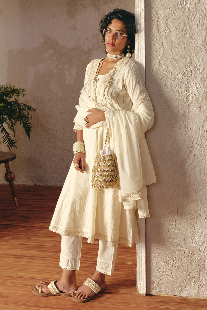 Cream Embellished Kurta Set (3 Piece)