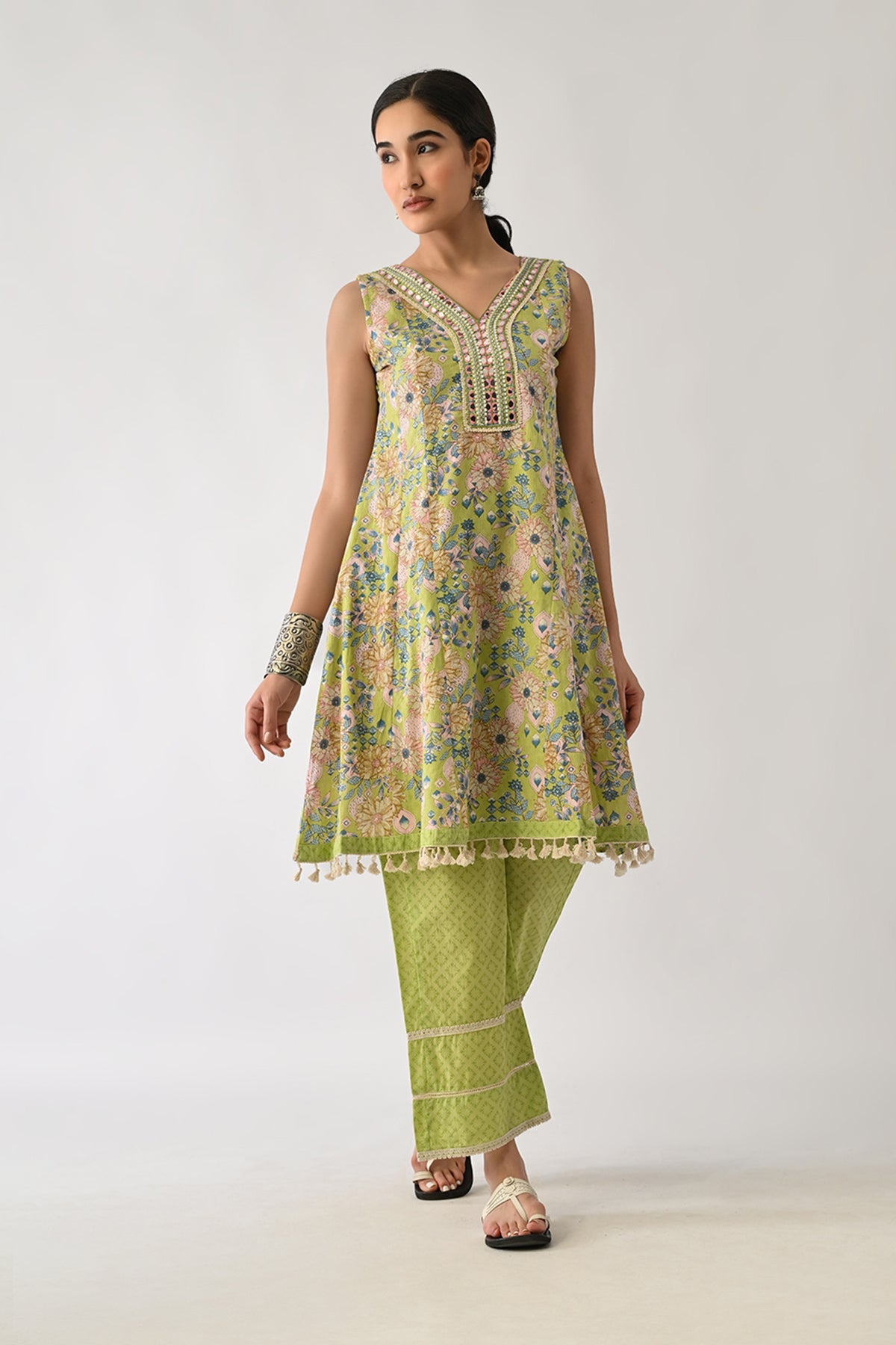 Green Embellished Kurta 2 Pcs Set