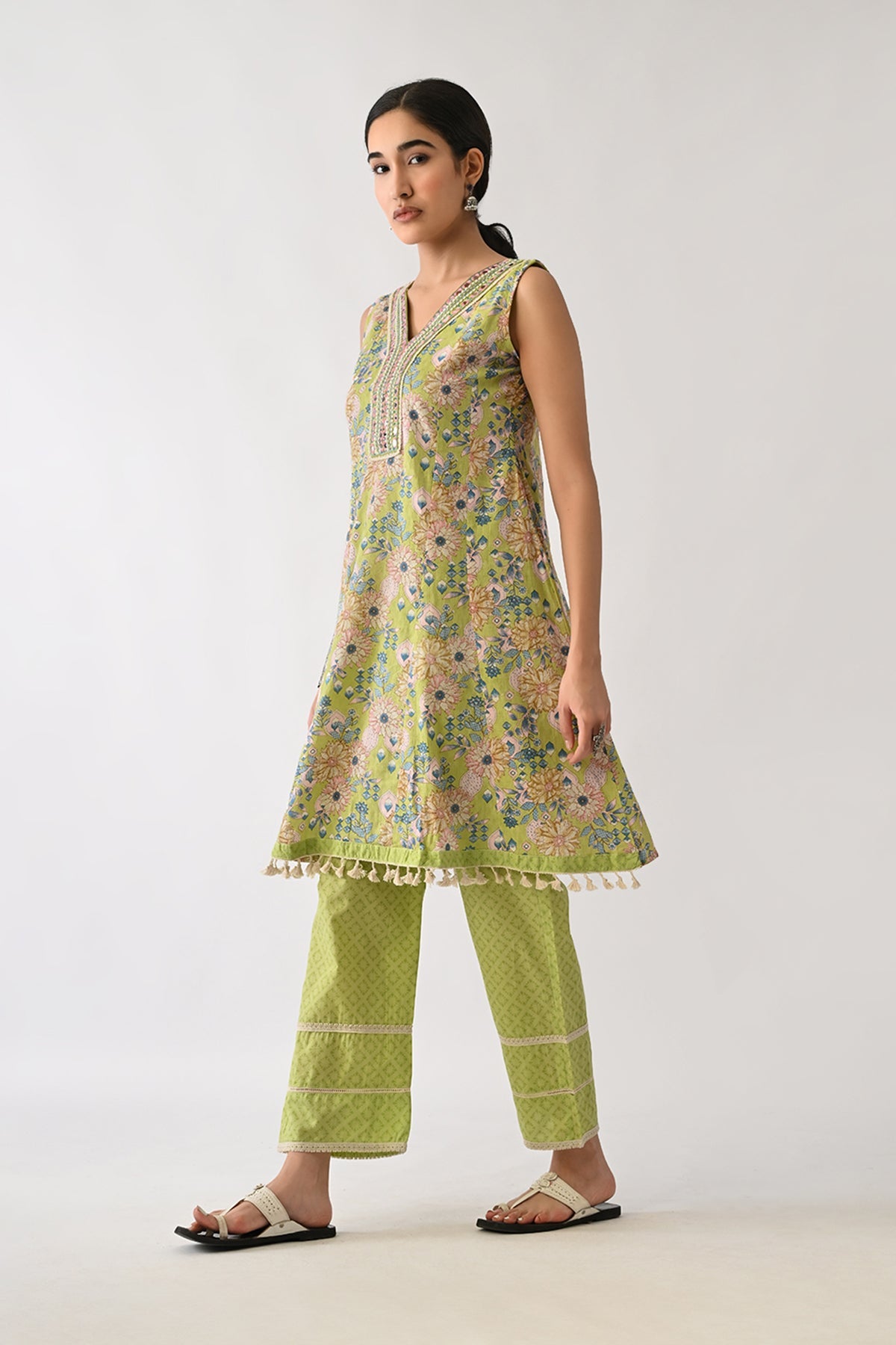 Green Embellished Kurta 2 Pcs Set