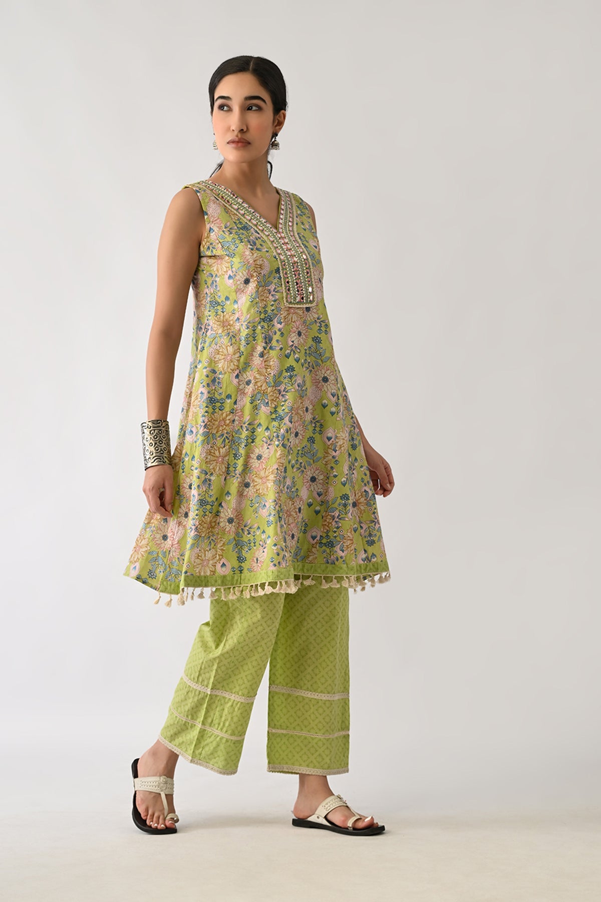 Green Embellished Kurta 2 Pcs Set