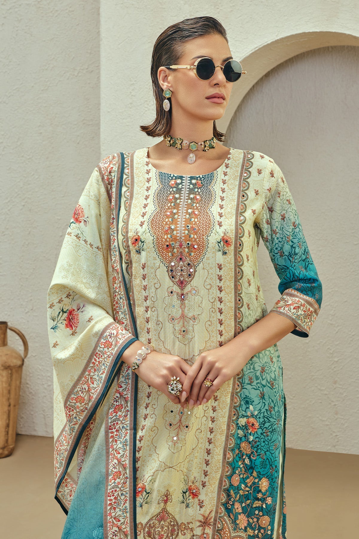 Multi Embellished Kurta Set (3 Piece)