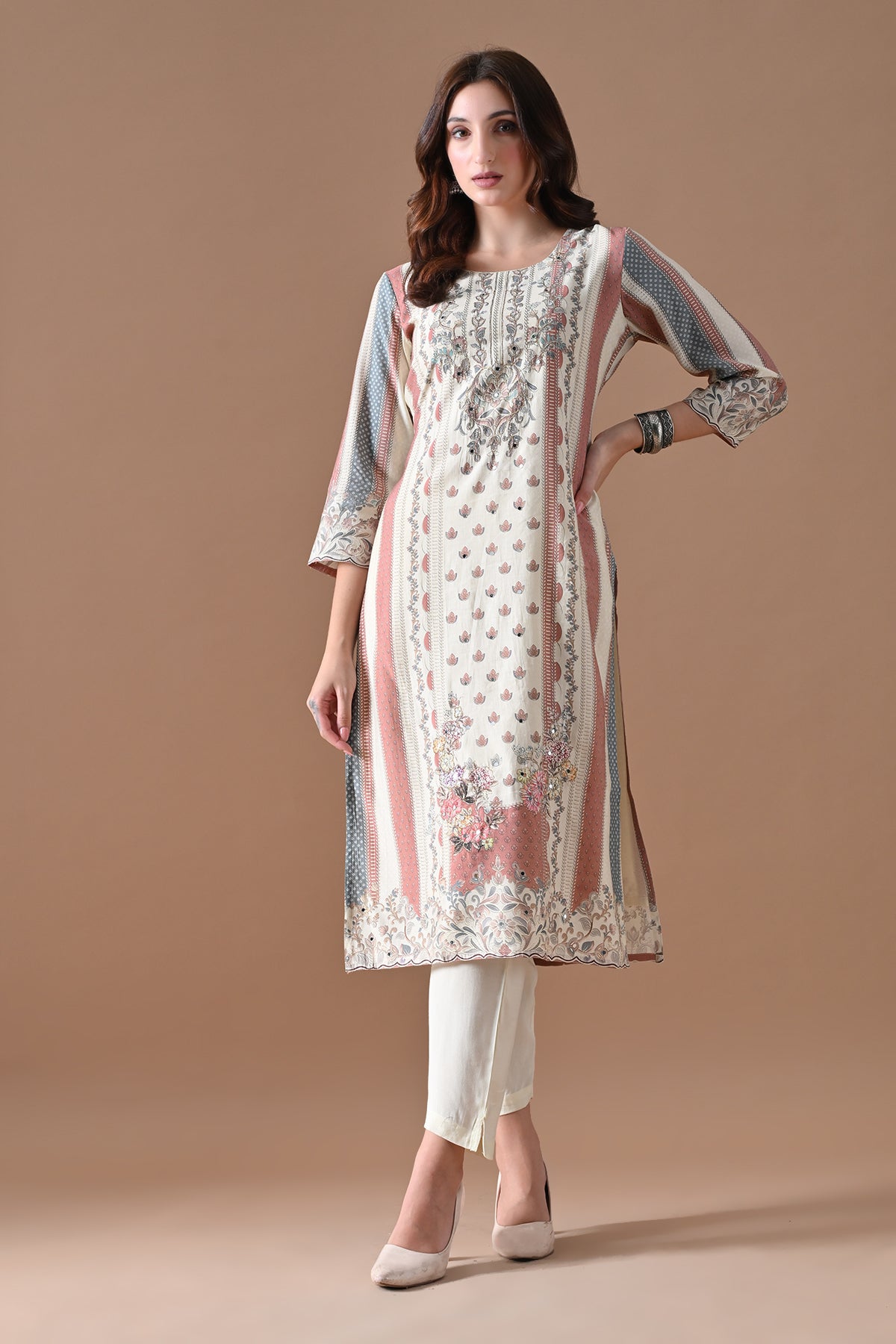 Cream Embellished Kurta 3 Pcs Set