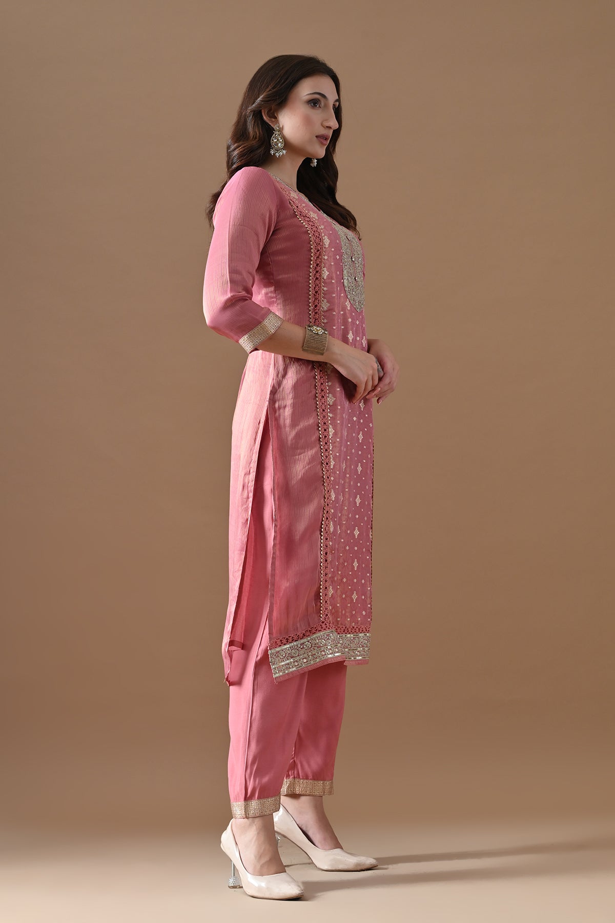 Pink Embellished Kurta 3 Pcs Set