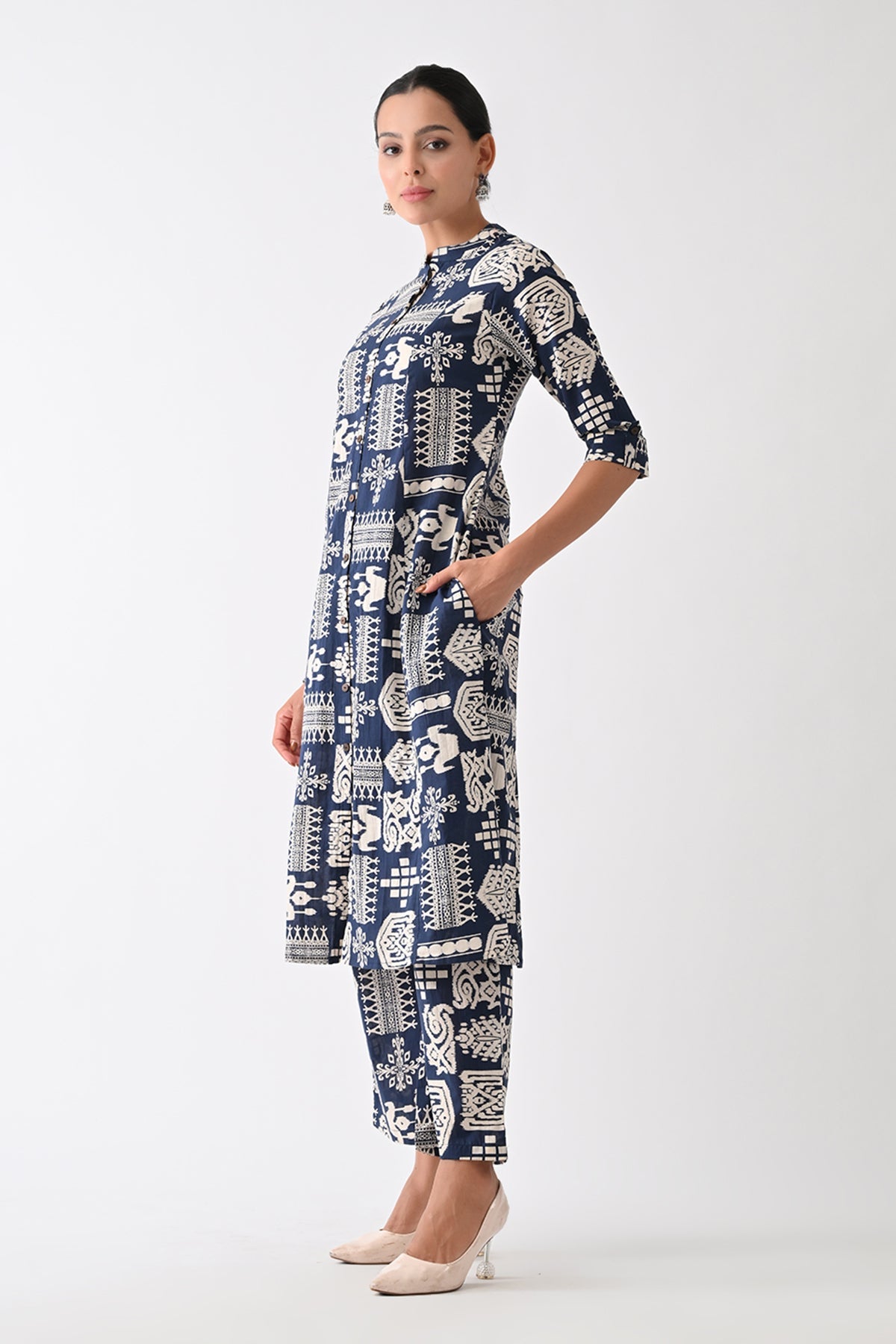 Navy Blue Abstract Printed Kurta Set  (2 Piece)