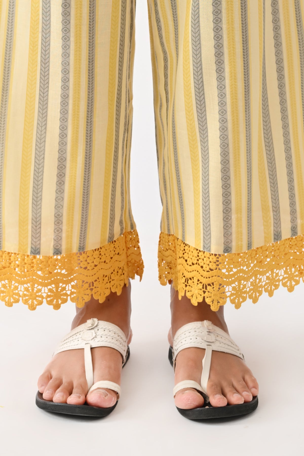 Yellow Floral Printed Kurta 3 Pcs Set