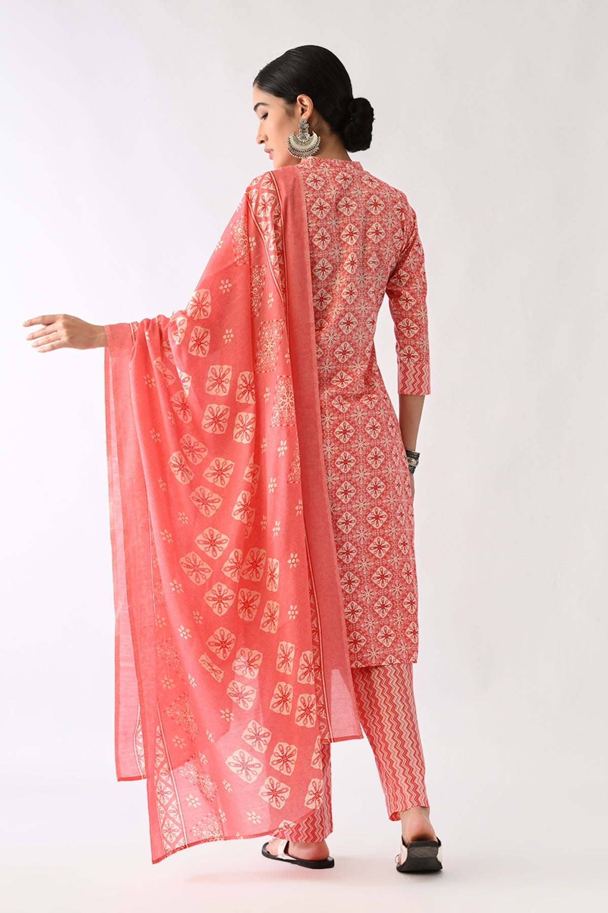 Pink Ethnic Motif Printed Kurta 3 Pcs Set