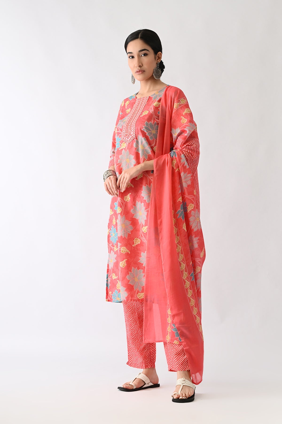 Peach Pink Printed Kurta Set(3 Piece)