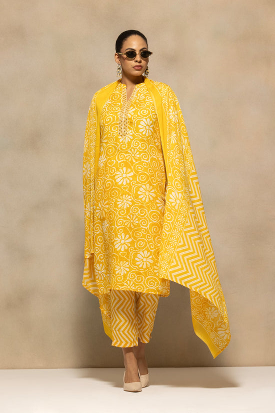 Yellow Printed Kurta 3 Pcs Set