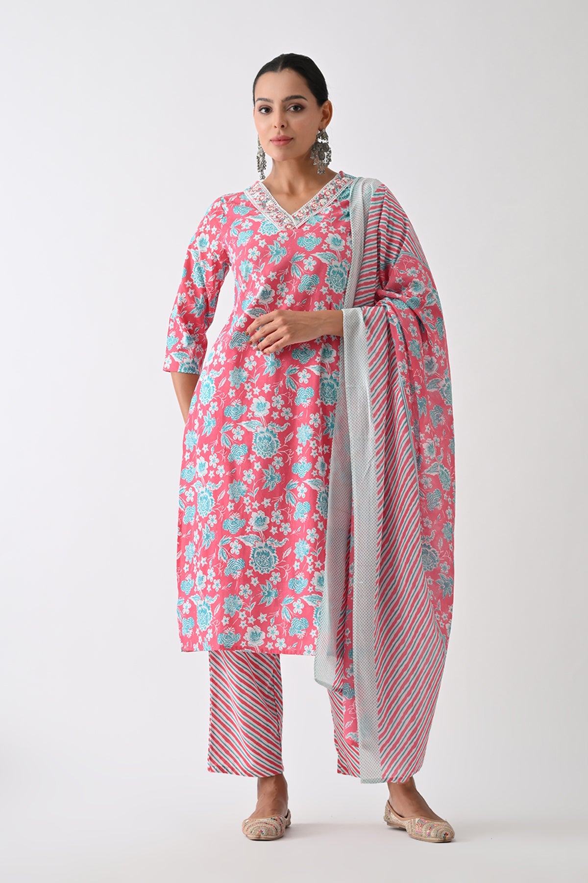 Coral Pink Printed Kurta Set (3 Piece)