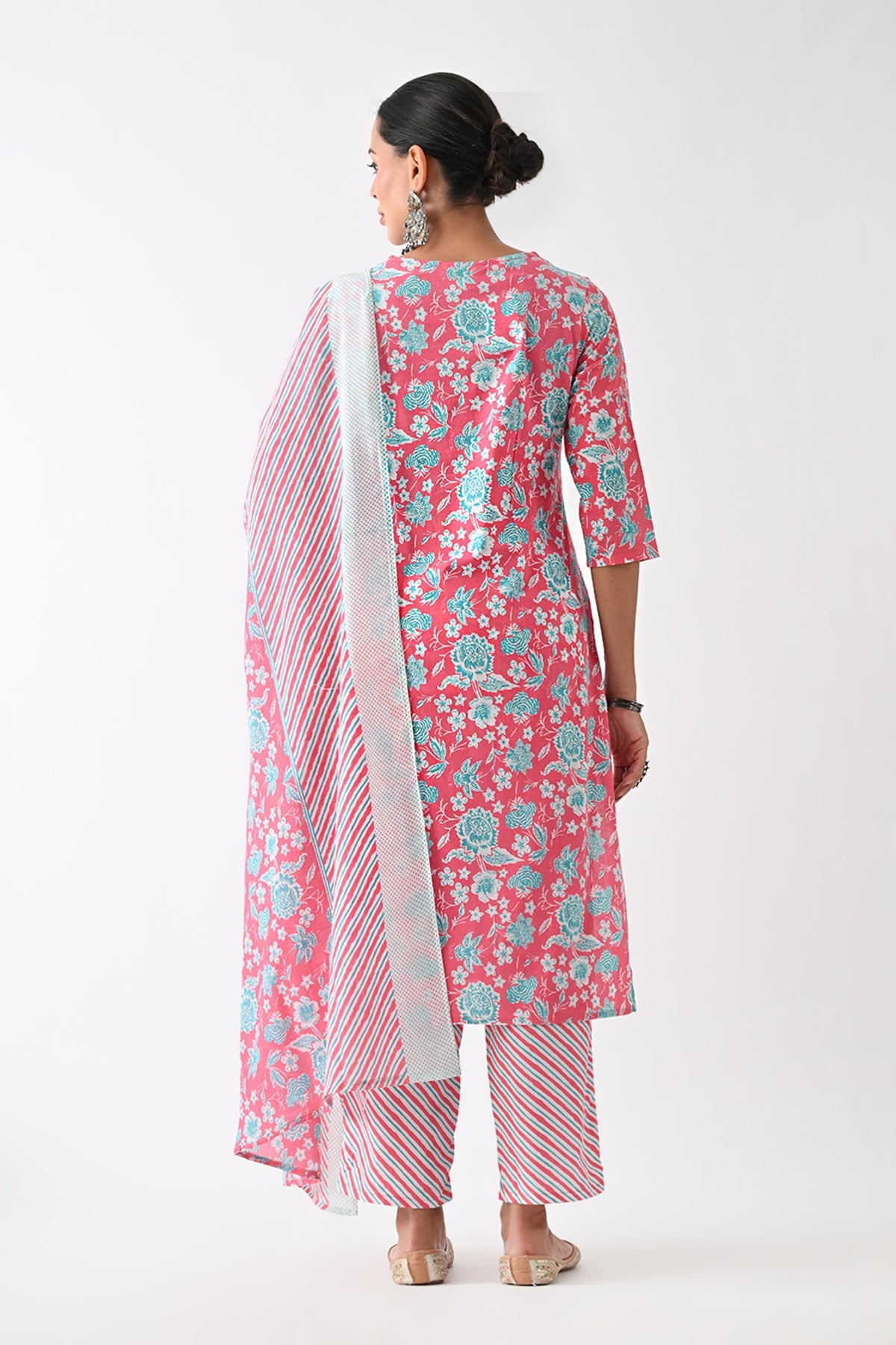 Coral Pink Printed Kurta 3 Pcs Set