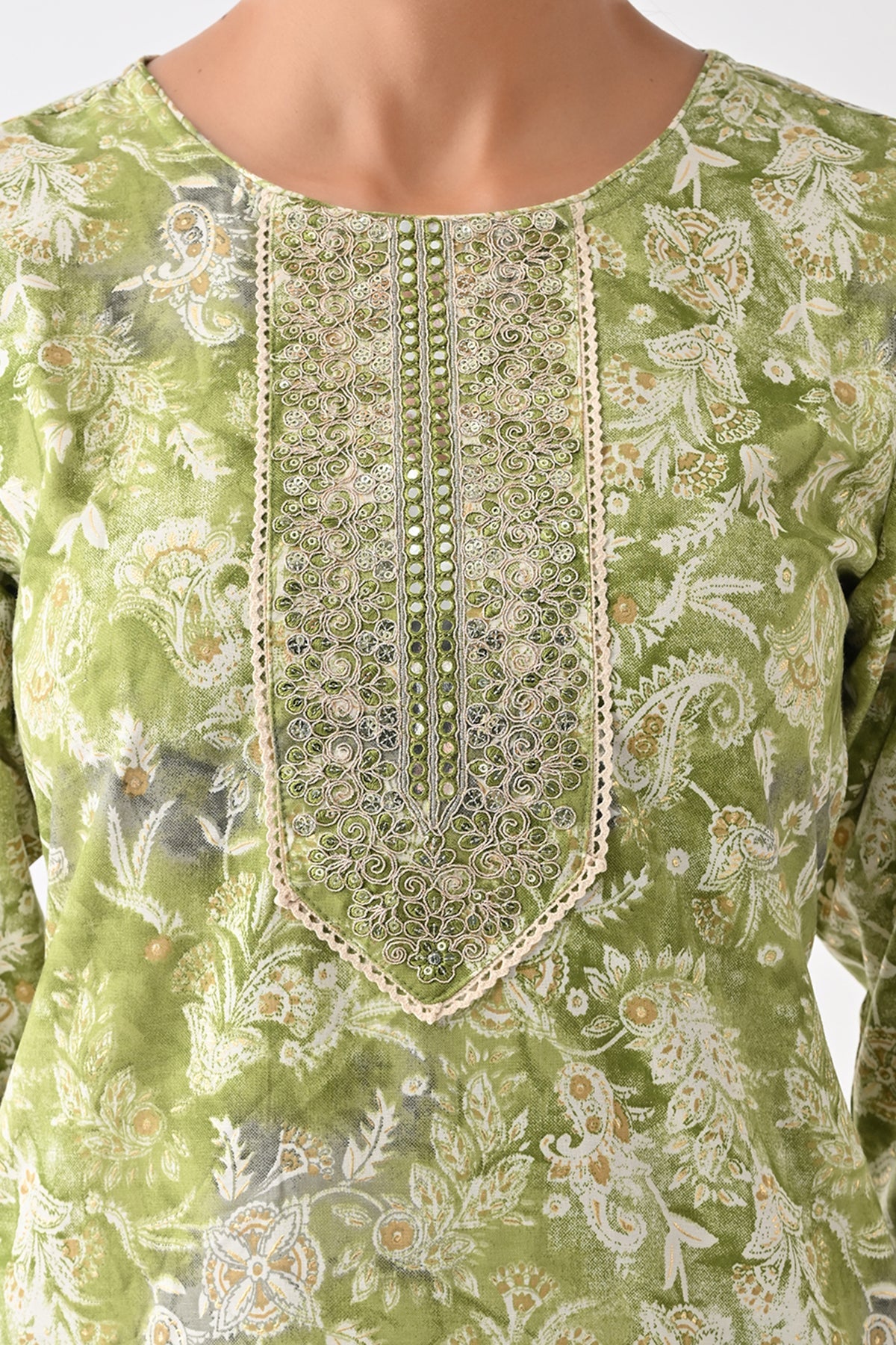 Green Paisley Printed Kurta 3 Pcs Set