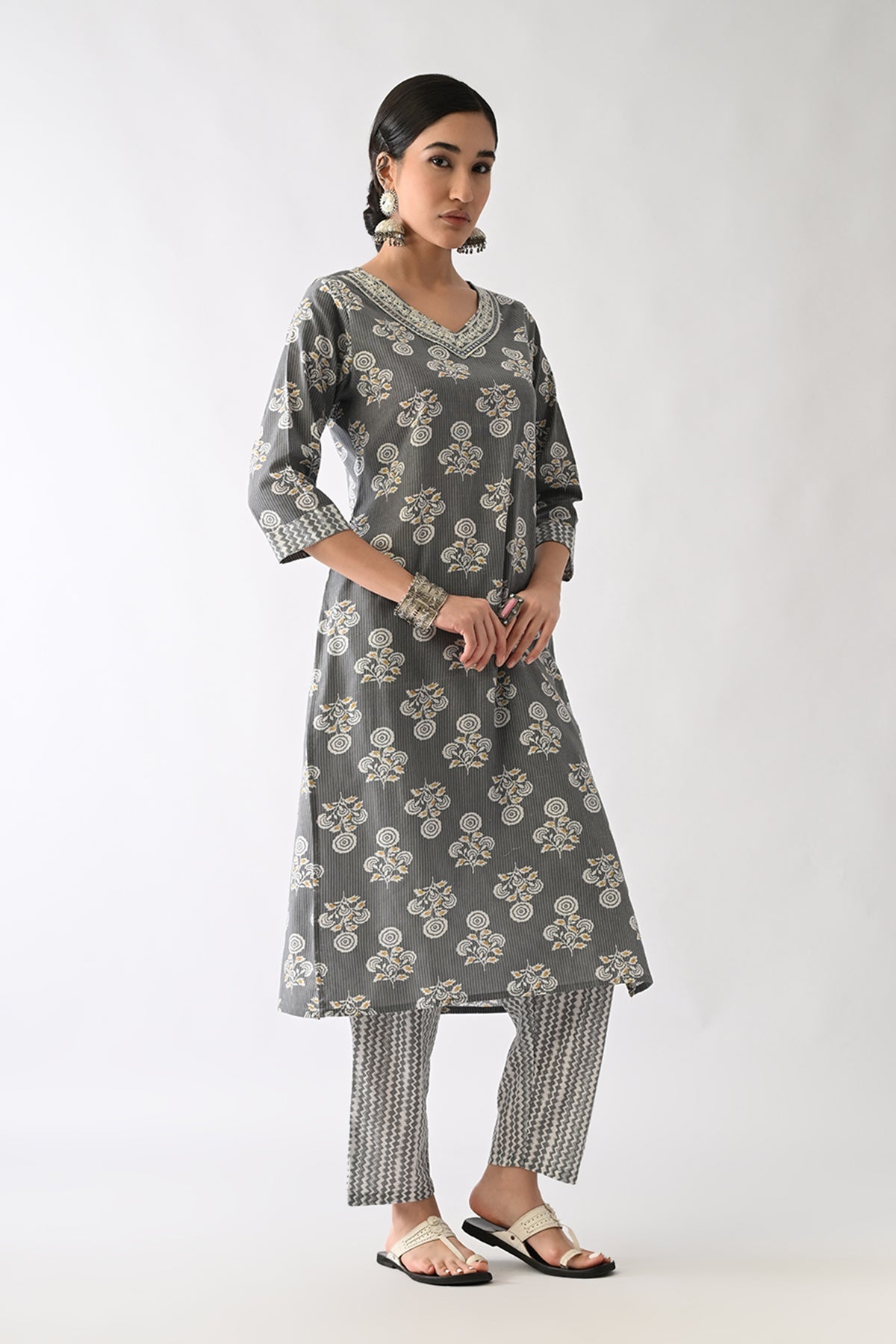 Grey Printed Kurta Set(3 Piece)