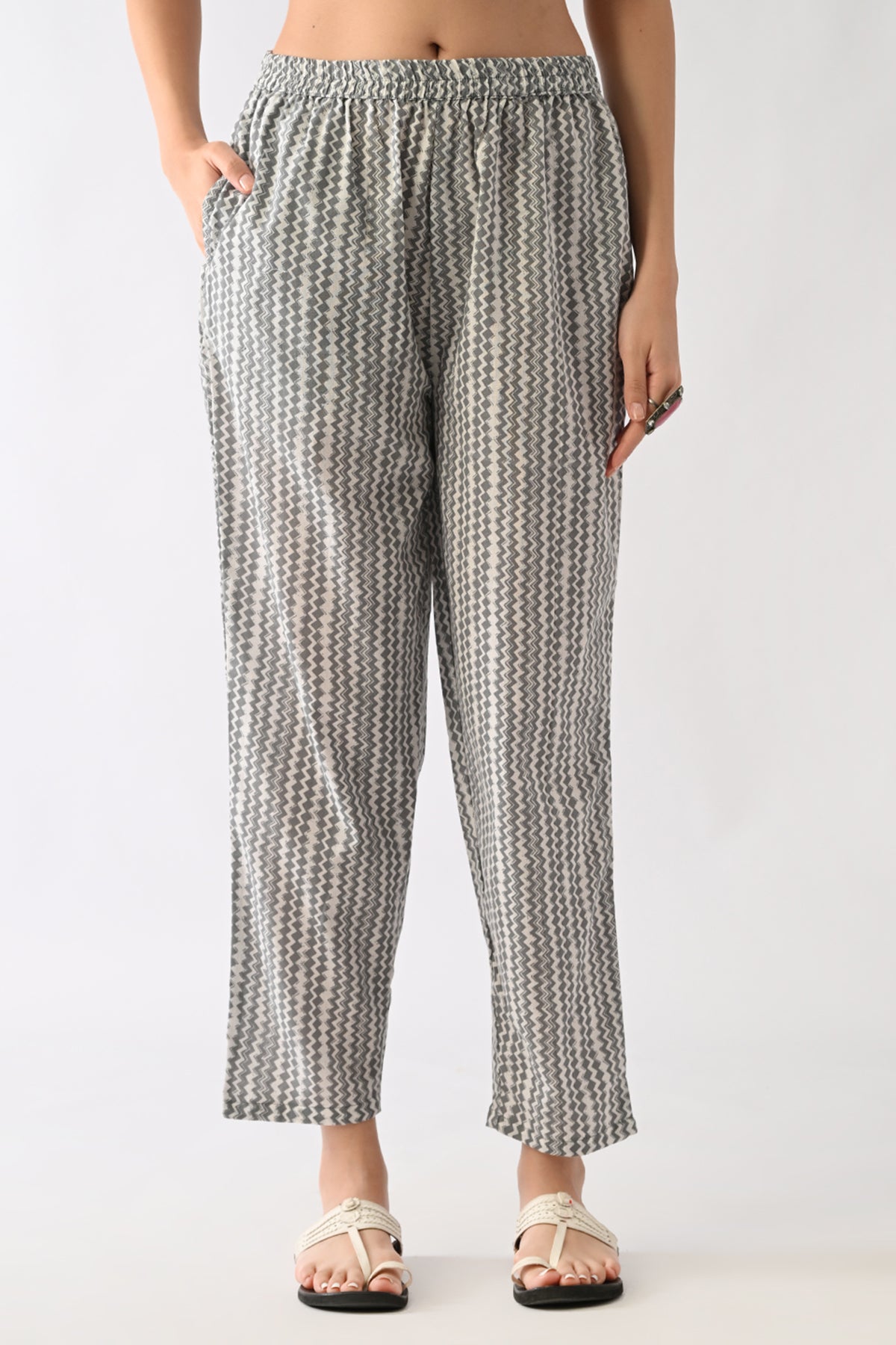 Grey Printed Kurta Set(3 Piece)