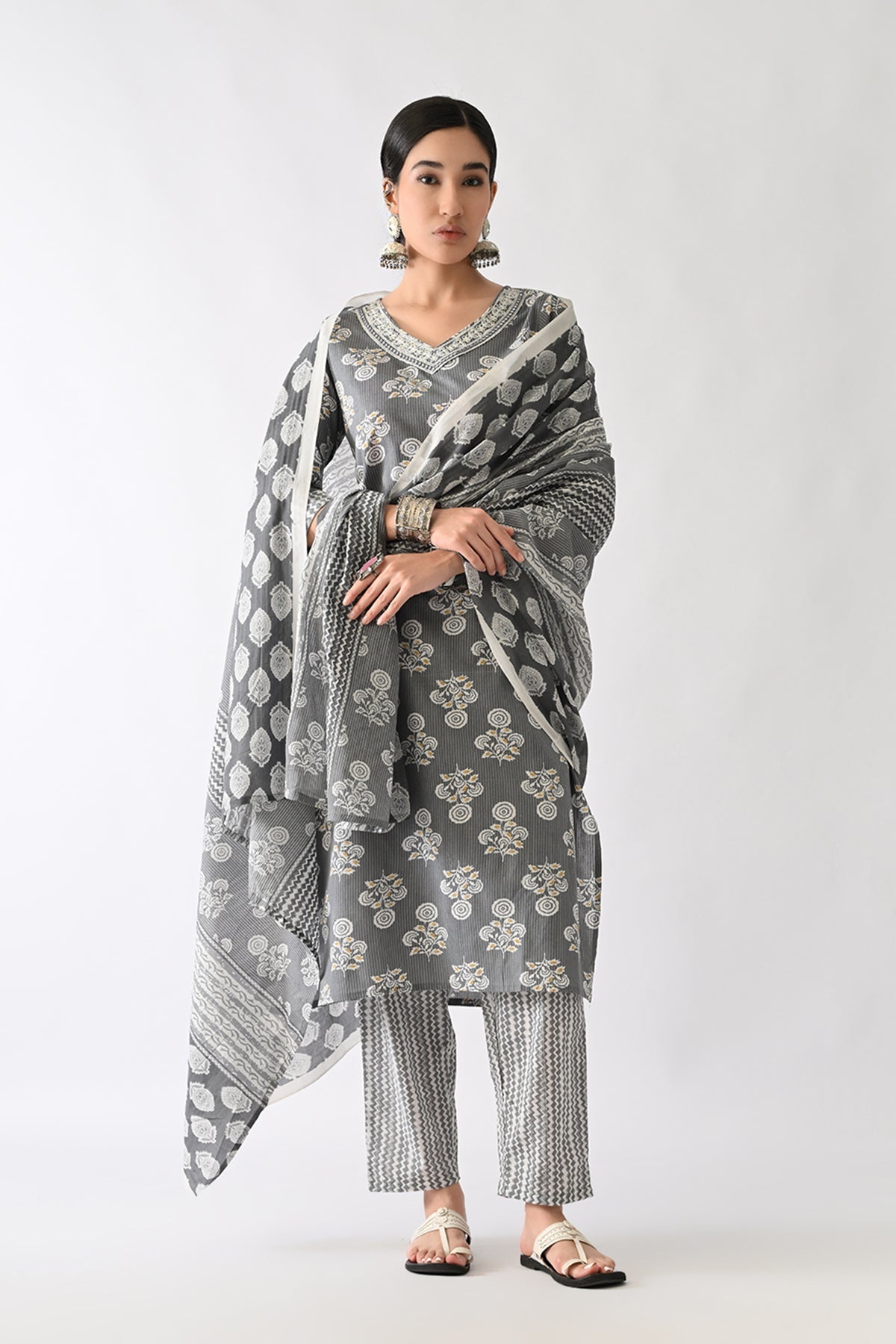 Grey Printed Kurta Set(3 Piece)