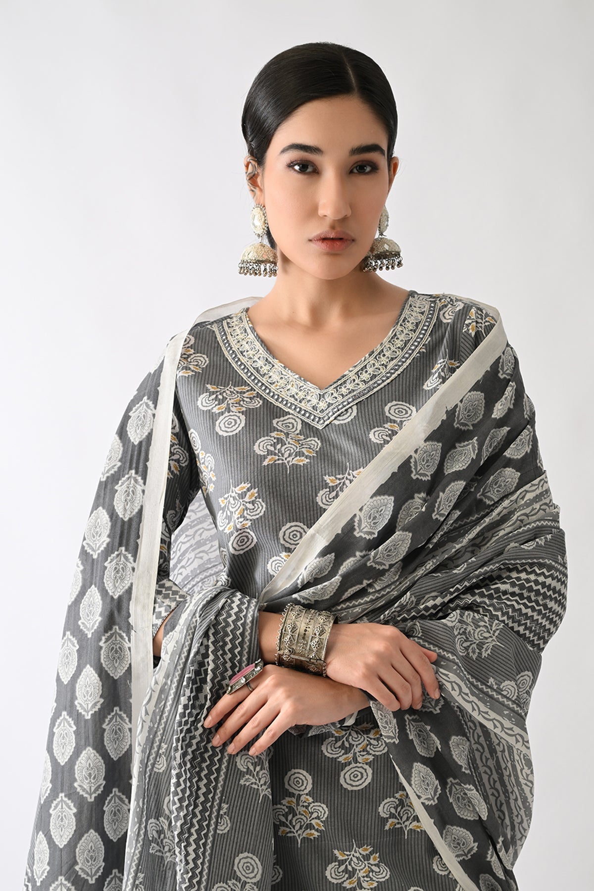 Grey Printed Kurta Set(3 Piece)
