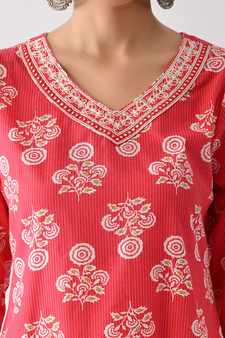 Pink Printed Kurta Set(3 Piece)