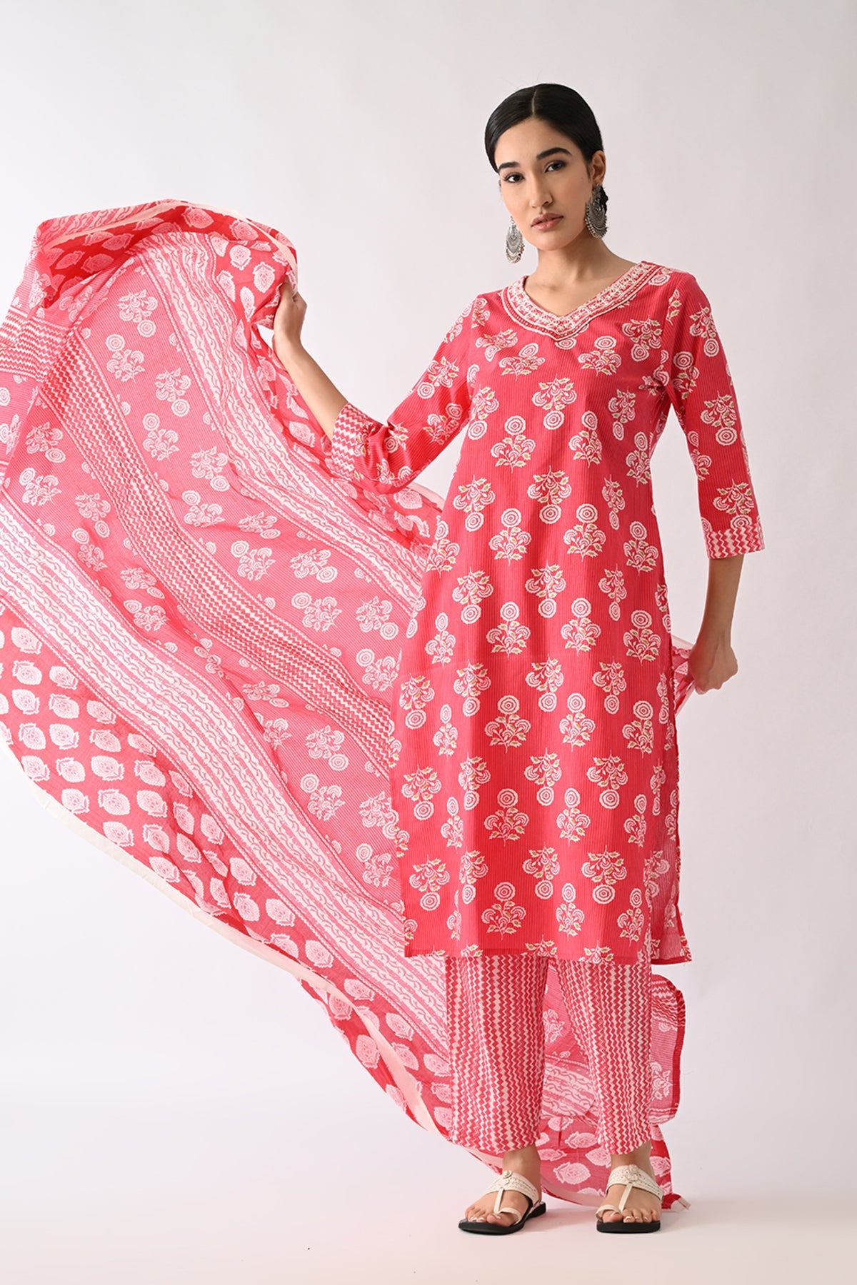 Pink Printed Kurta 3 Pcs Set