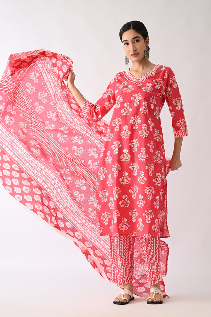 Pink Printed Kurta Set(3 Piece)