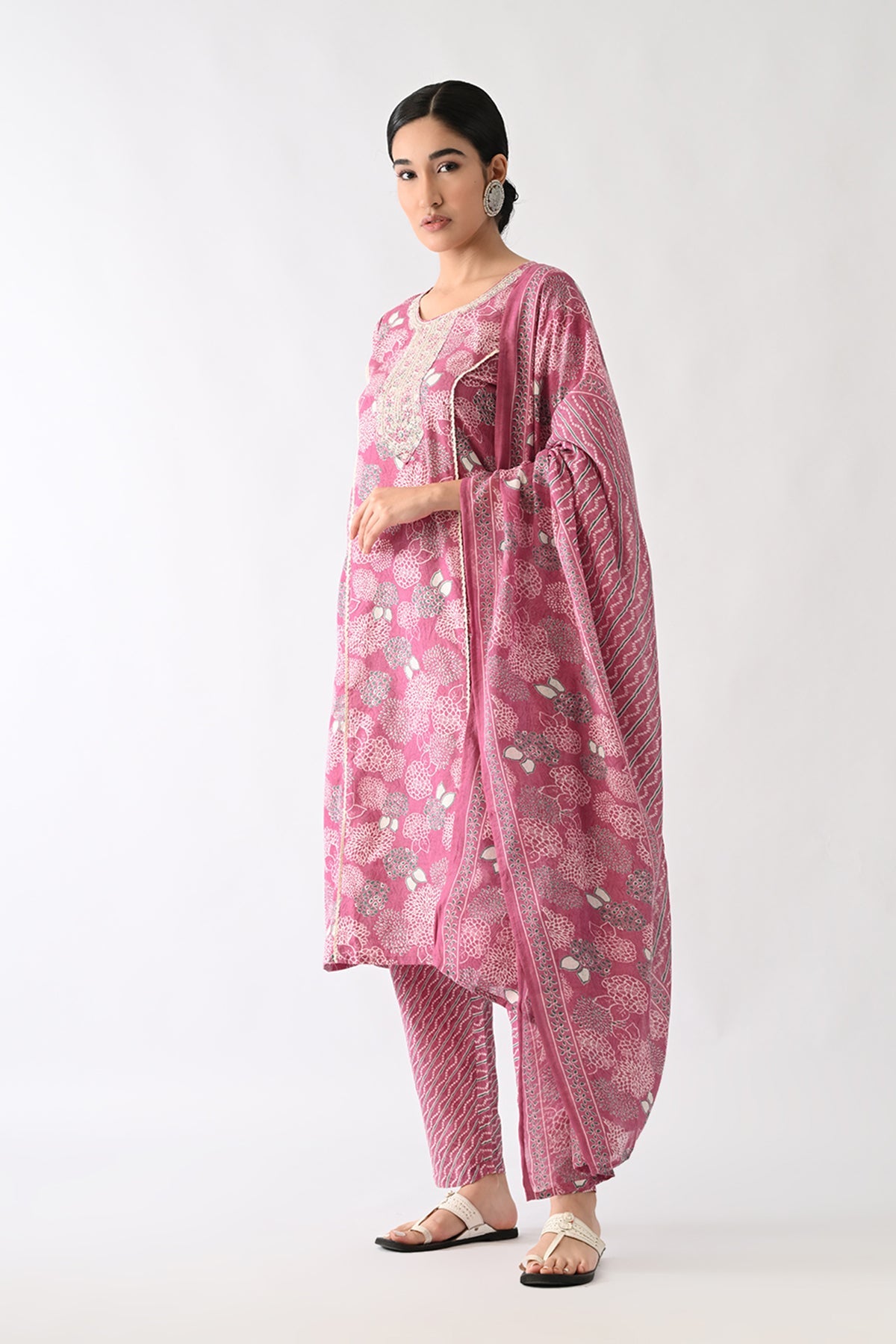 Pink Printed Kurta Set(3 Piece)