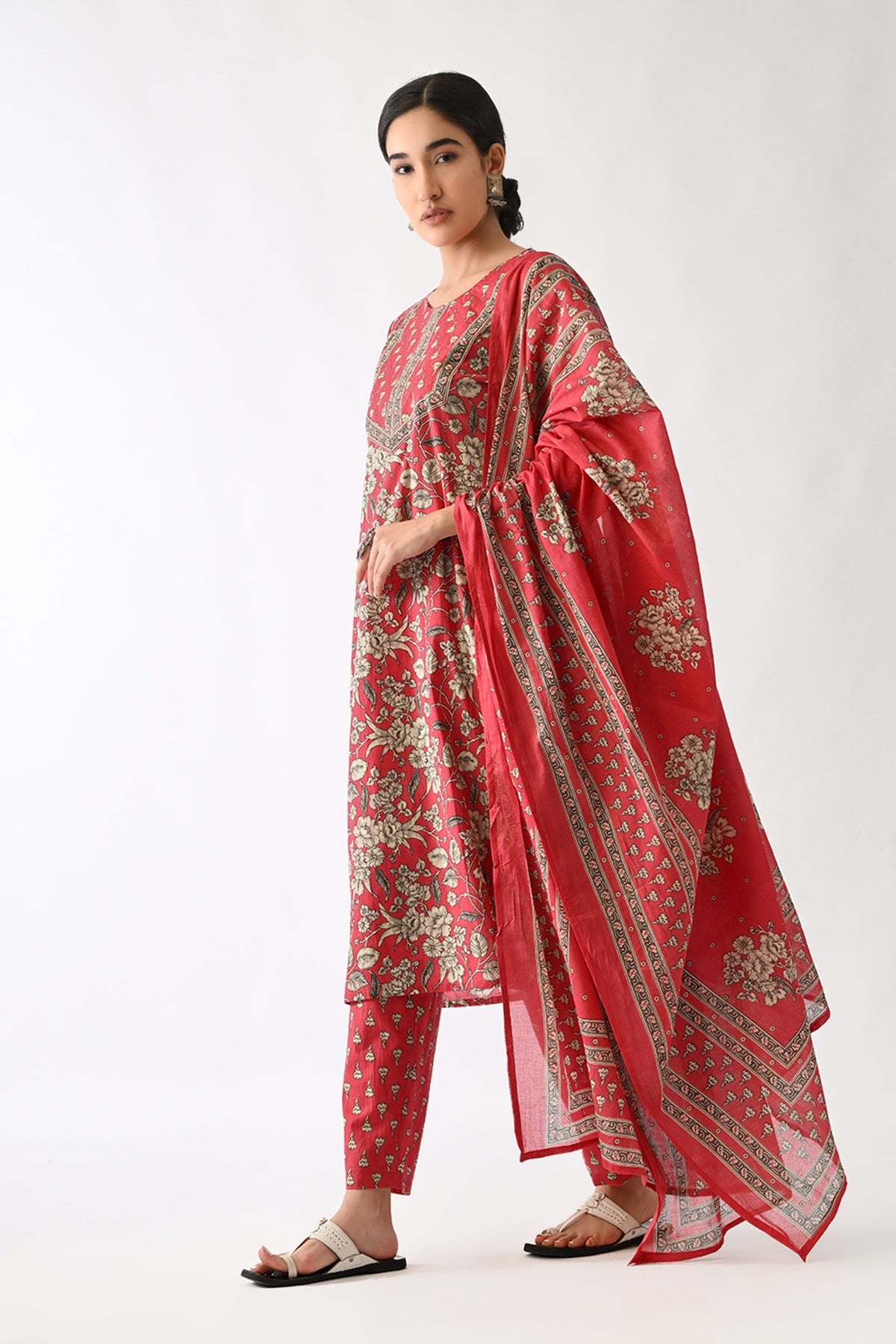 Pink Printed Kurta Set(3 Piece)