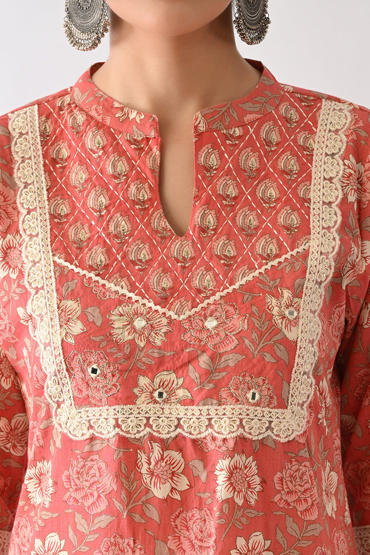 Peach Pink Printed Kurta Set(3 Piece)