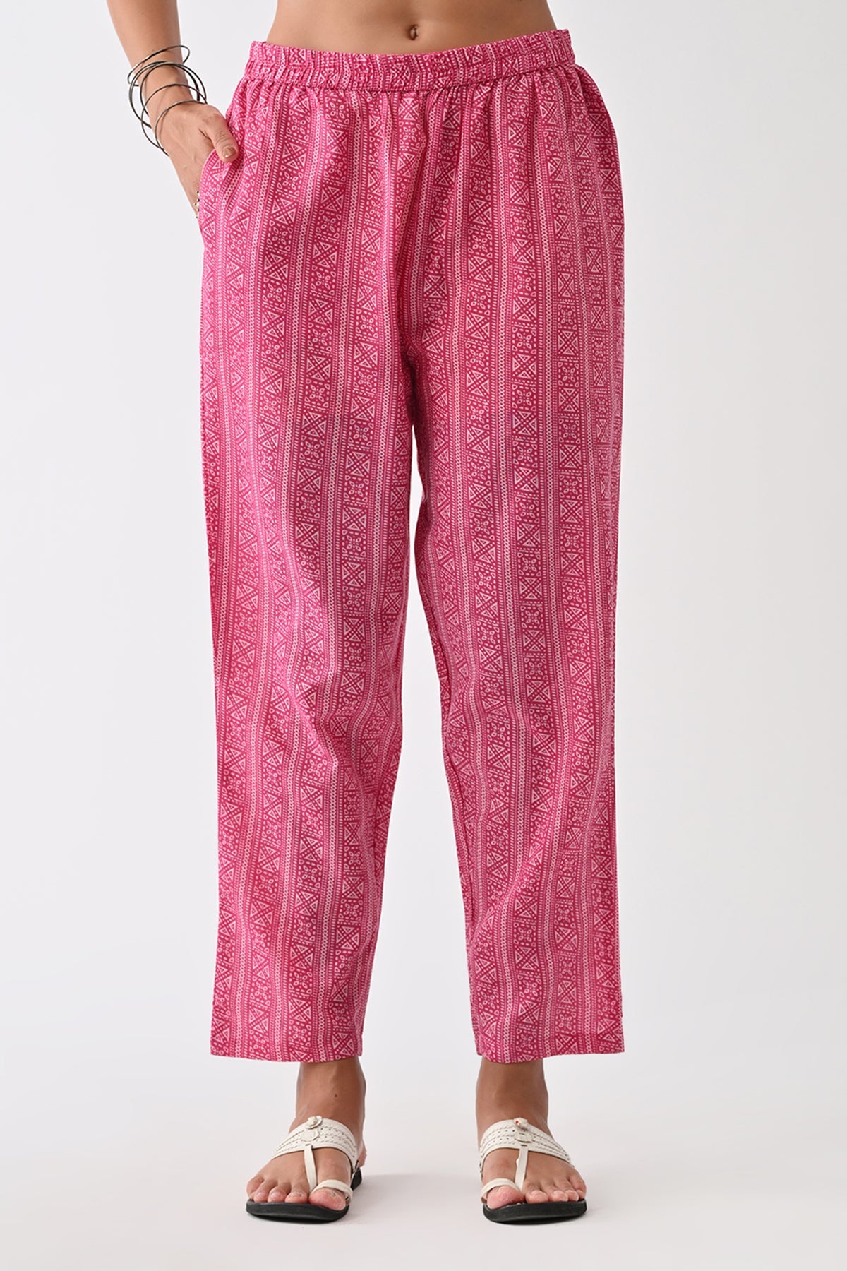 Pink Paisley Printed Kurta 3 Pcs Set