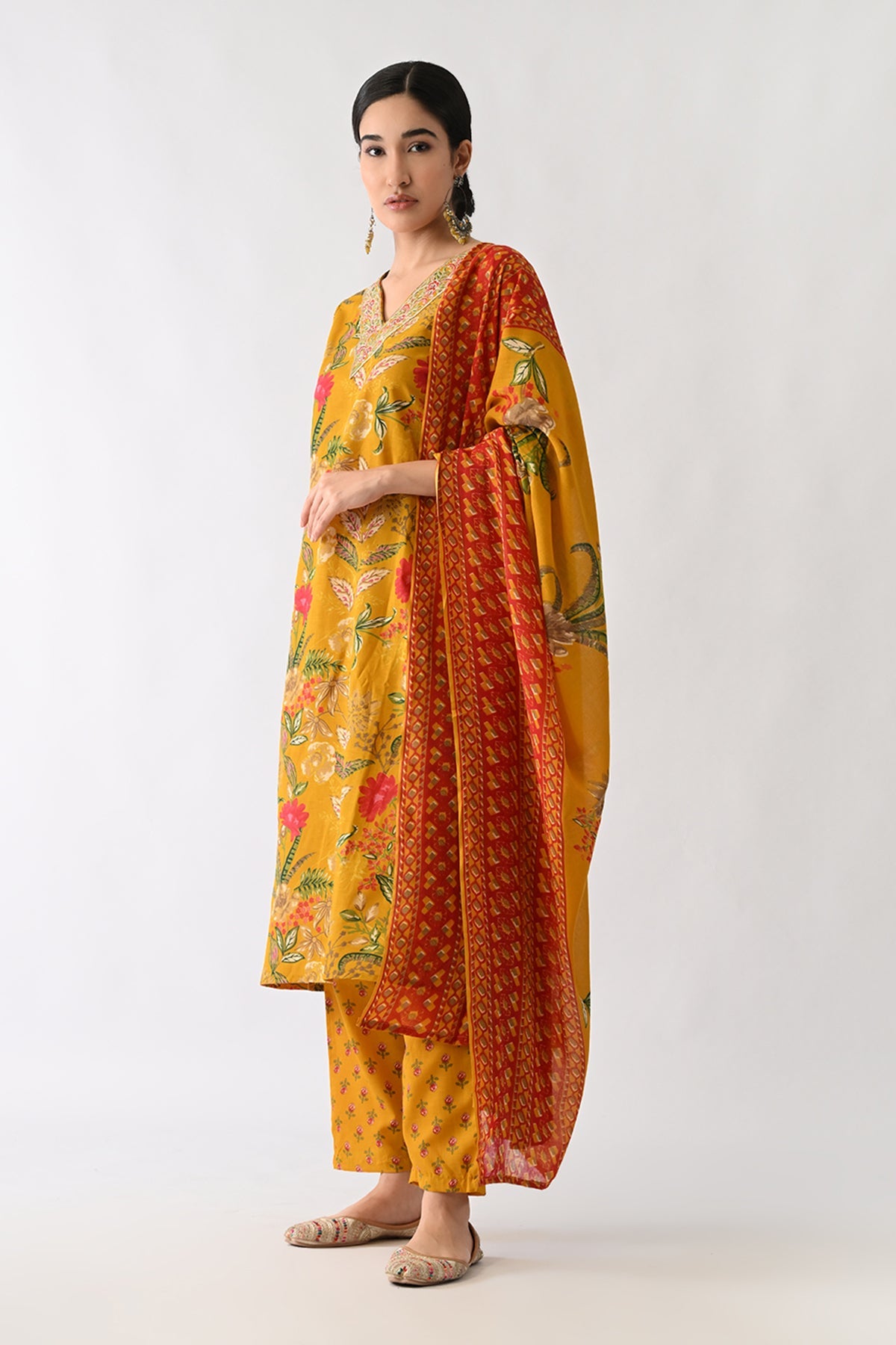 Mustard Printed Kurta Set(3 Piece)