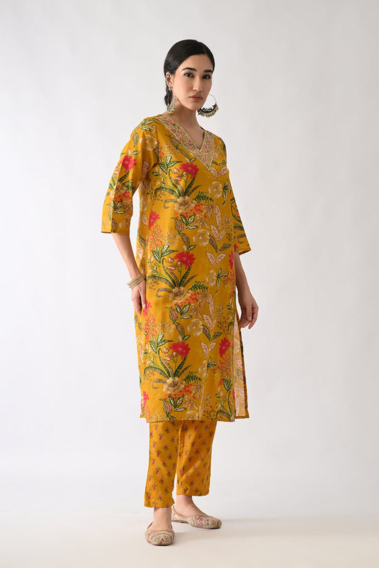Mustard Printed Kurta Set(3 Piece)