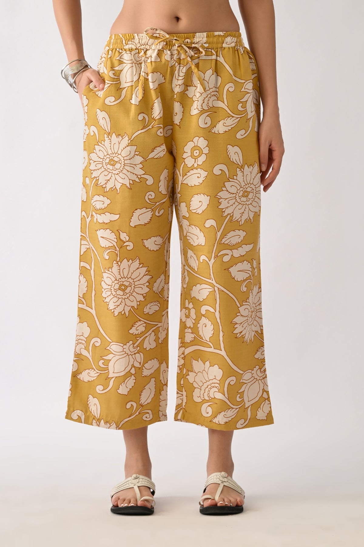 Yellow Printed A-line Kurta Set(2 Piece)