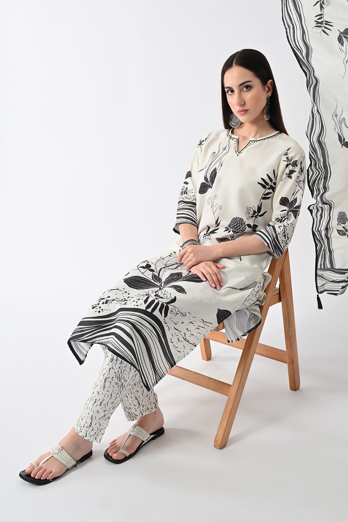 Cream Printed Kurta 3 Pcs Set