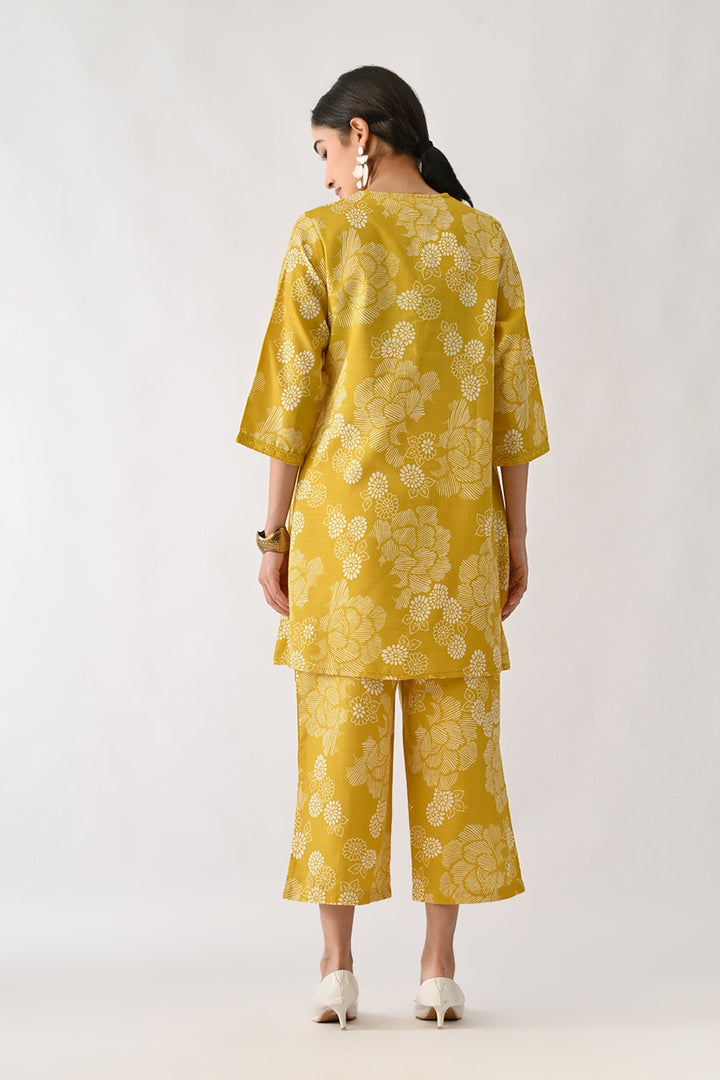 Yellow Printed A-line Kurta Set(2 Piece)