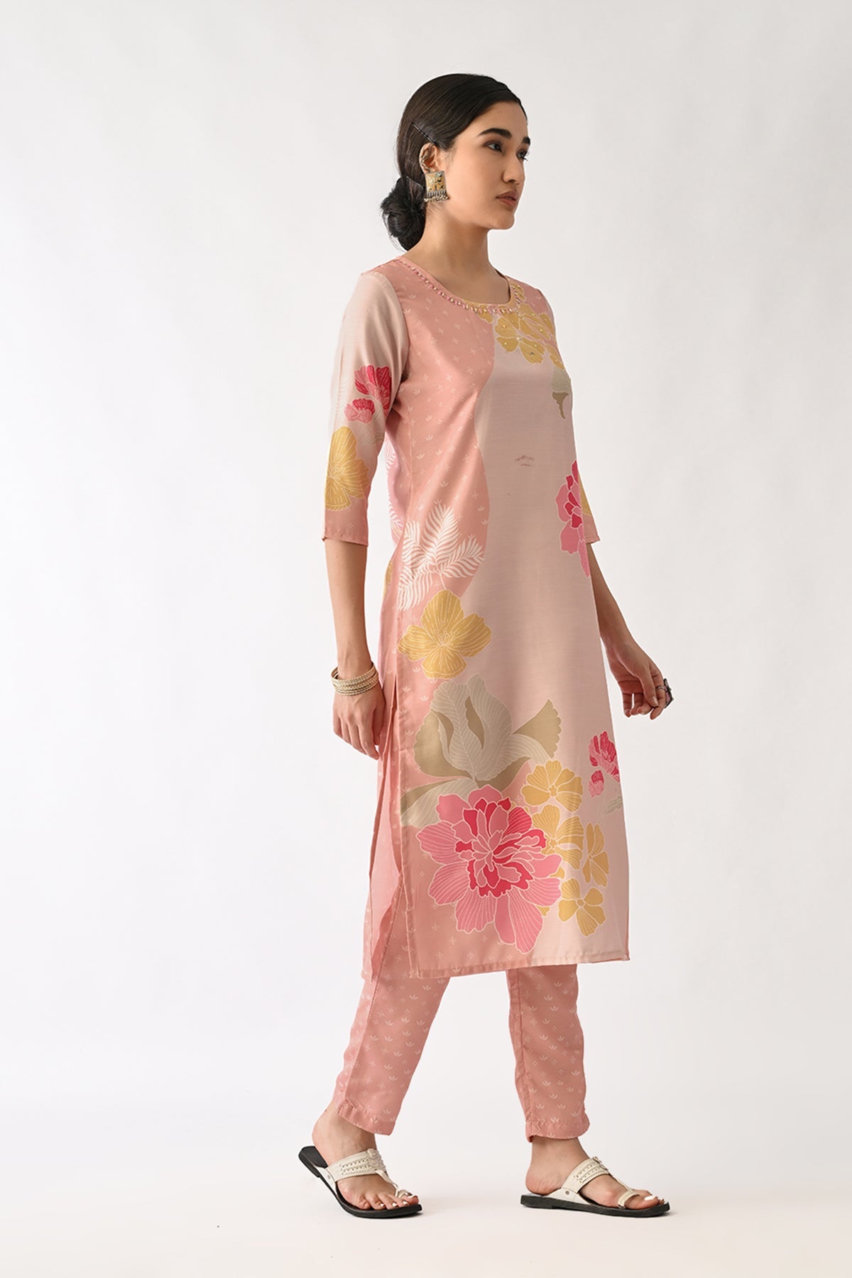 Baby Pink Printed Kurta Set(3 Piece)