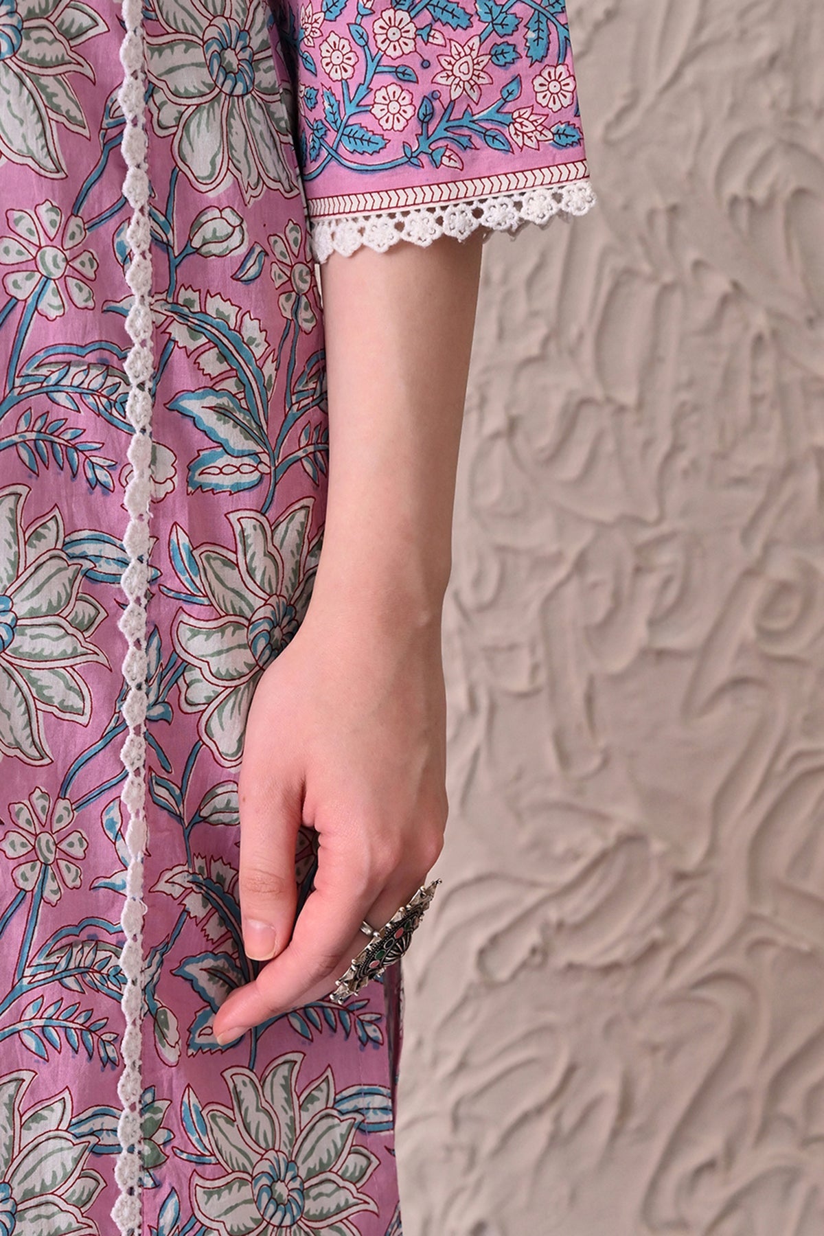 Pink Printed Kurta 2 Pcs Set