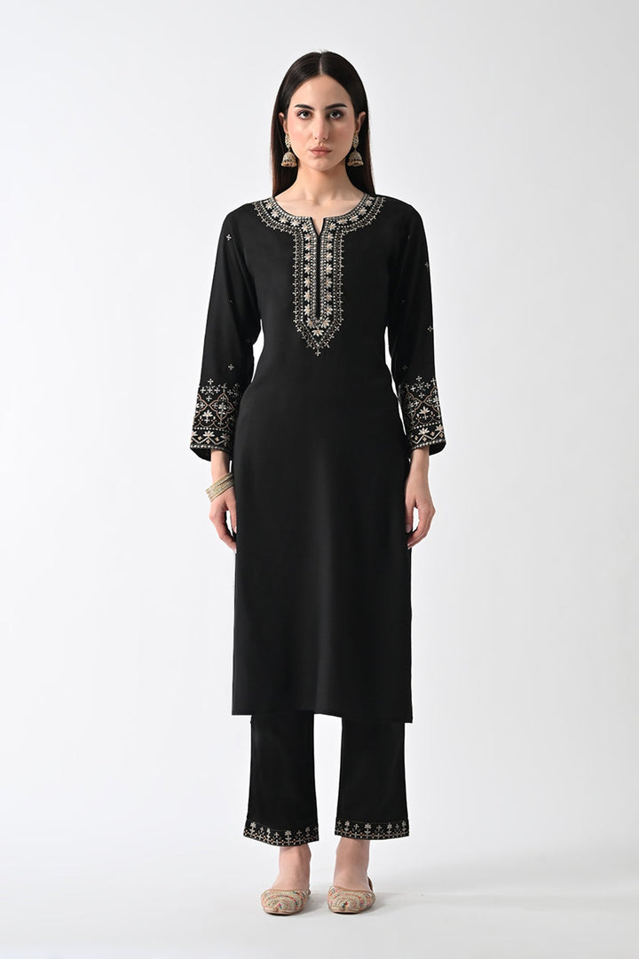 Black Embroidered Kurta Set (2 Piece)
