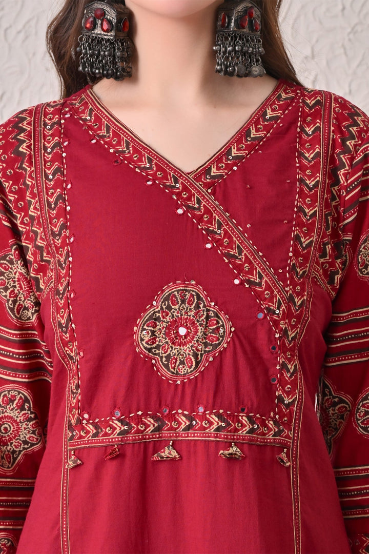 Maroon Self-Design Flared Kurta 3 Pcs Set