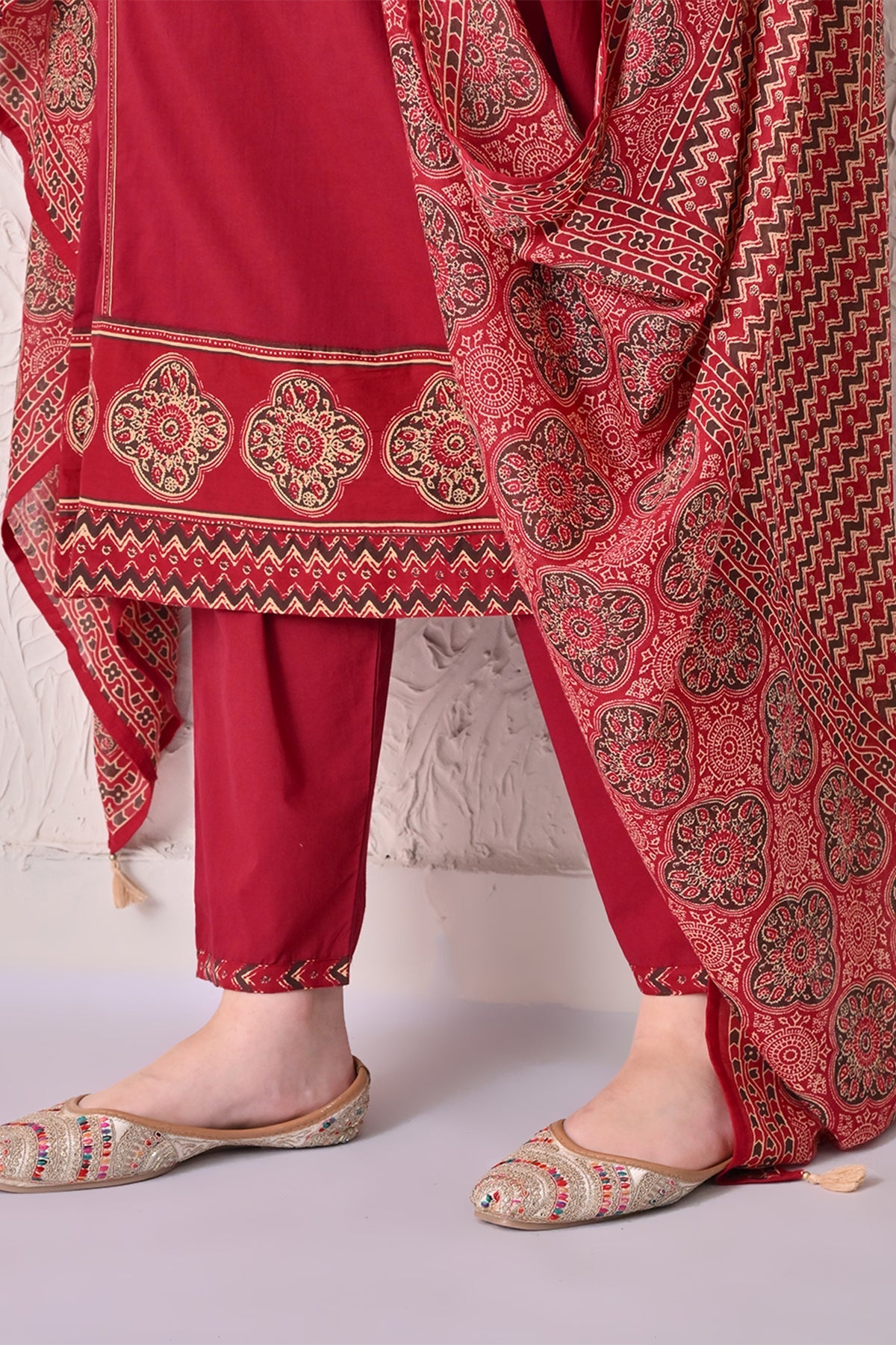 Maroon Self-Design Flared Kurta 3 Pcs Set