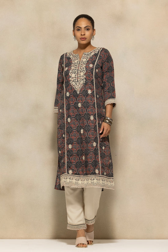 Black Embroidered Kurta 2 Pcs Set