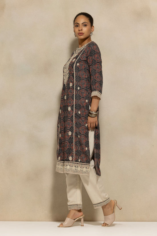 Black Embroidered Kurta 2 Pcs Set