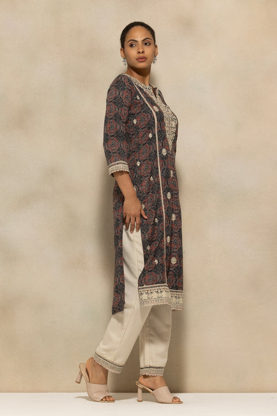 Black Embroidered Kurta 2 Pcs Set