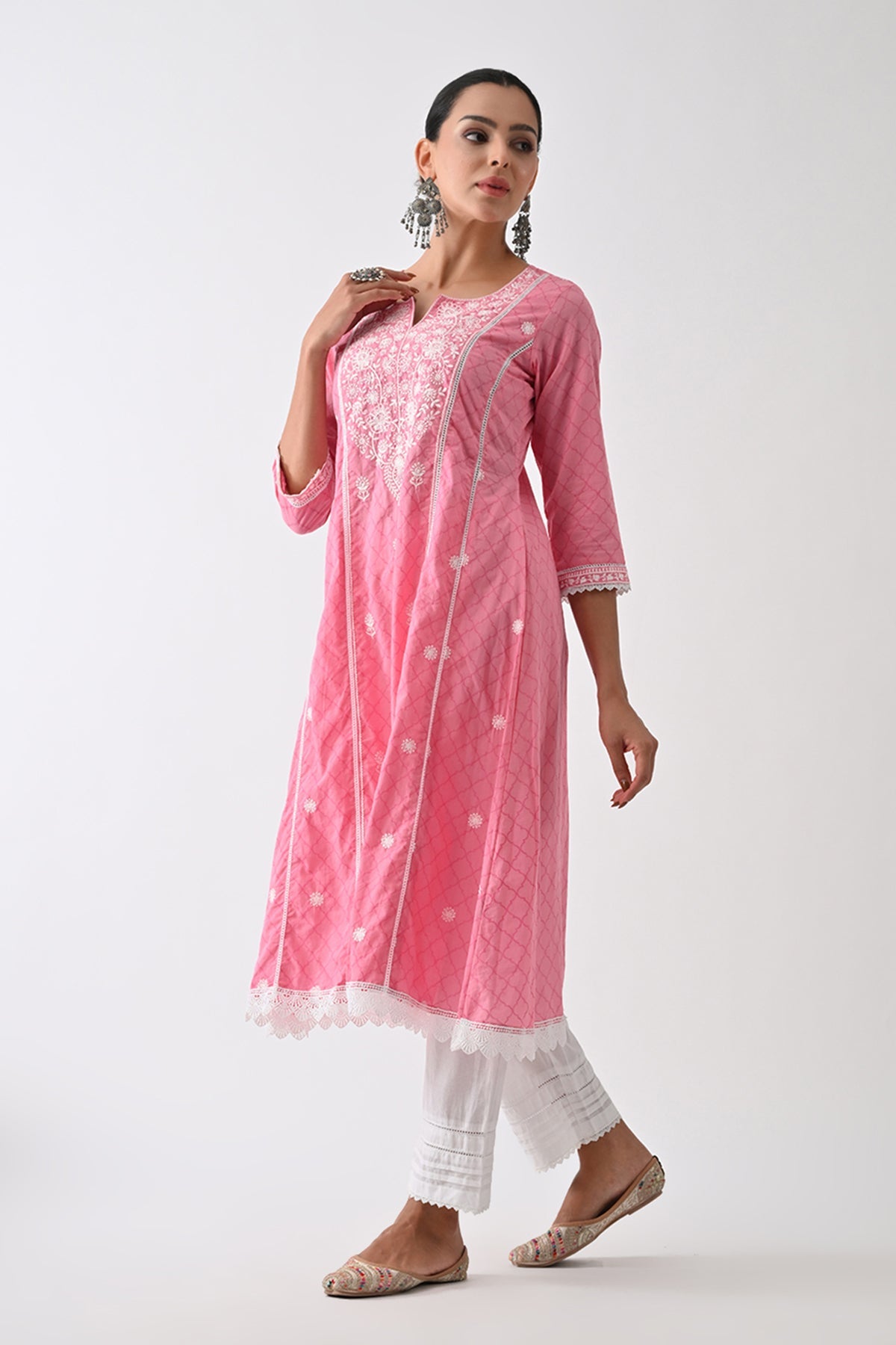 Pink Embroidered Kurta 2 Pcs Set