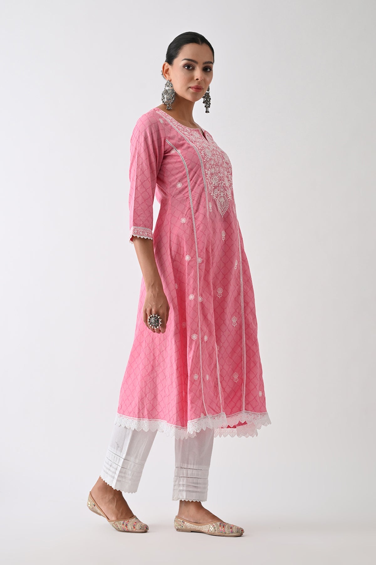 Pink Embroidered Kurta 2 Pcs Set
