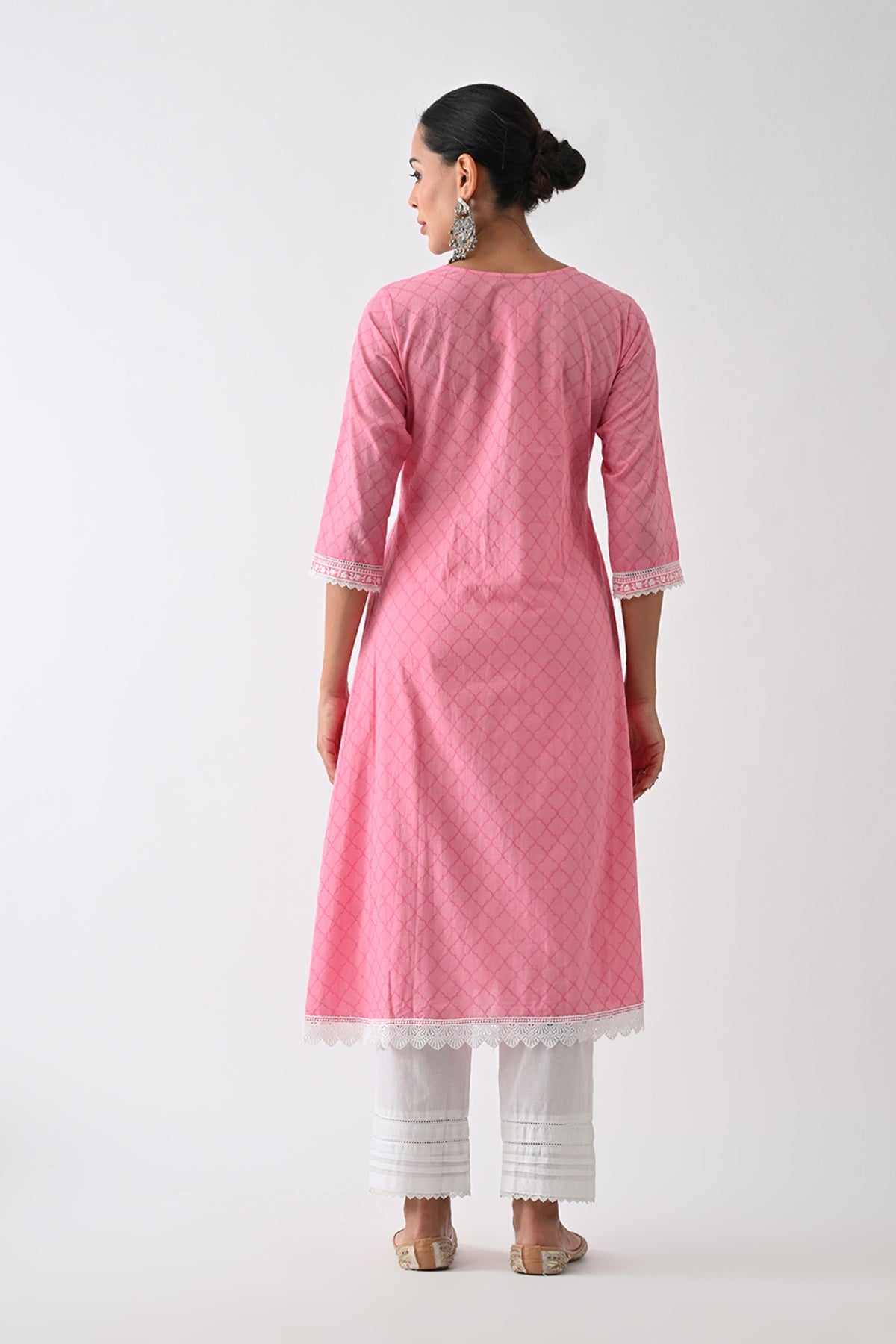 Pink Embroidered Kurta 2 Pcs Set