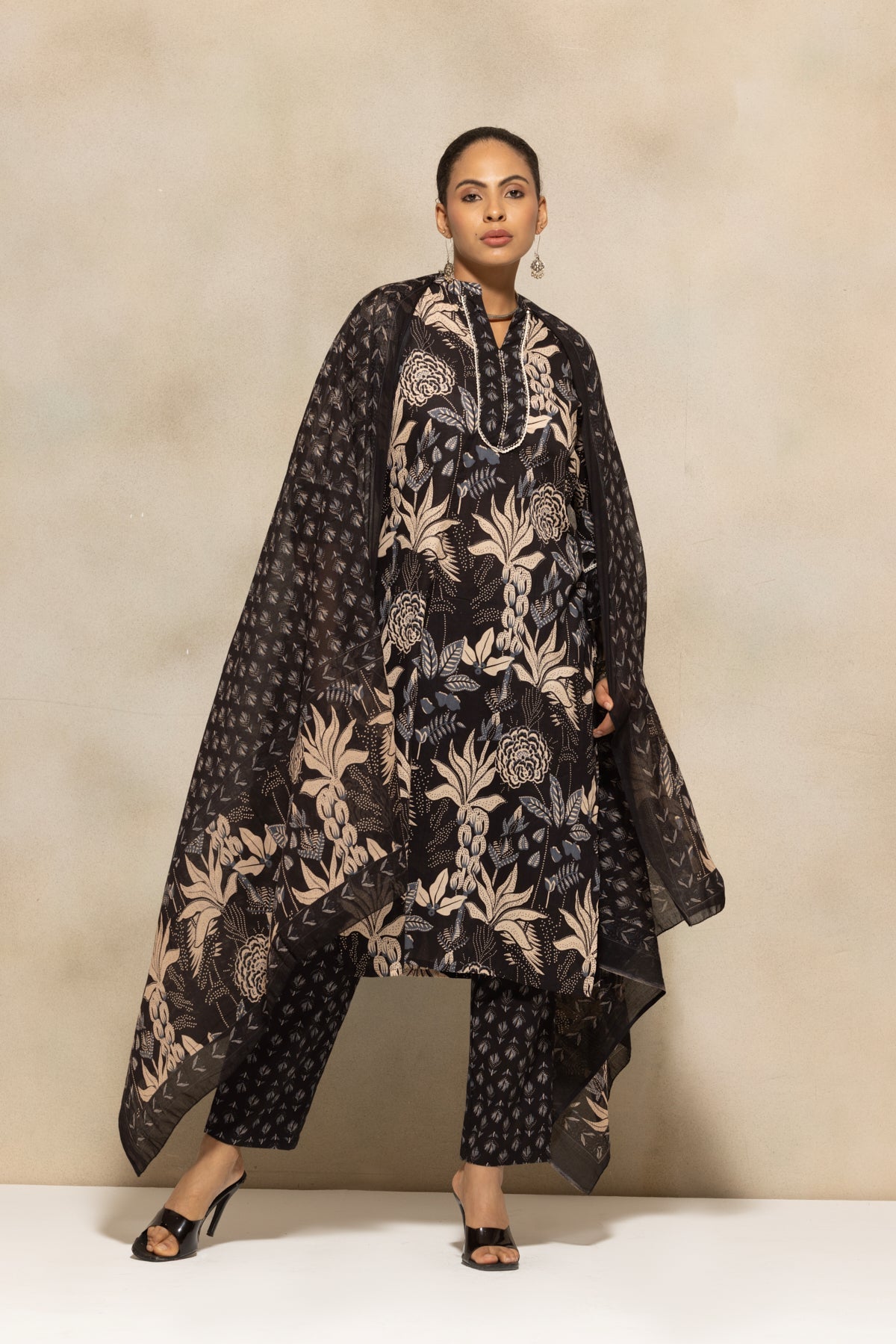 Black Printed Kurta 3 Pcs Set