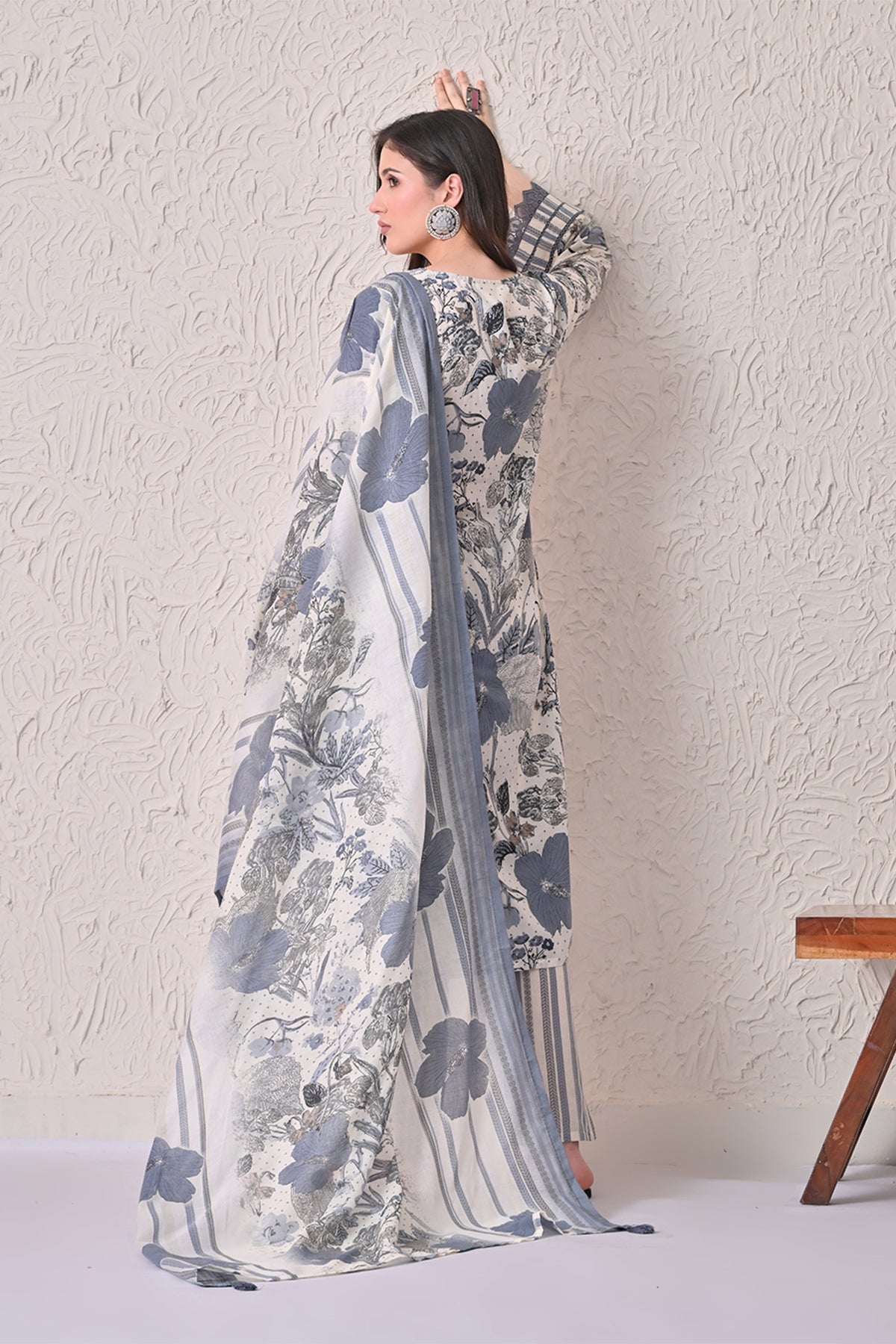 Cream Floral Printed Kurta 3 Pcs Set
