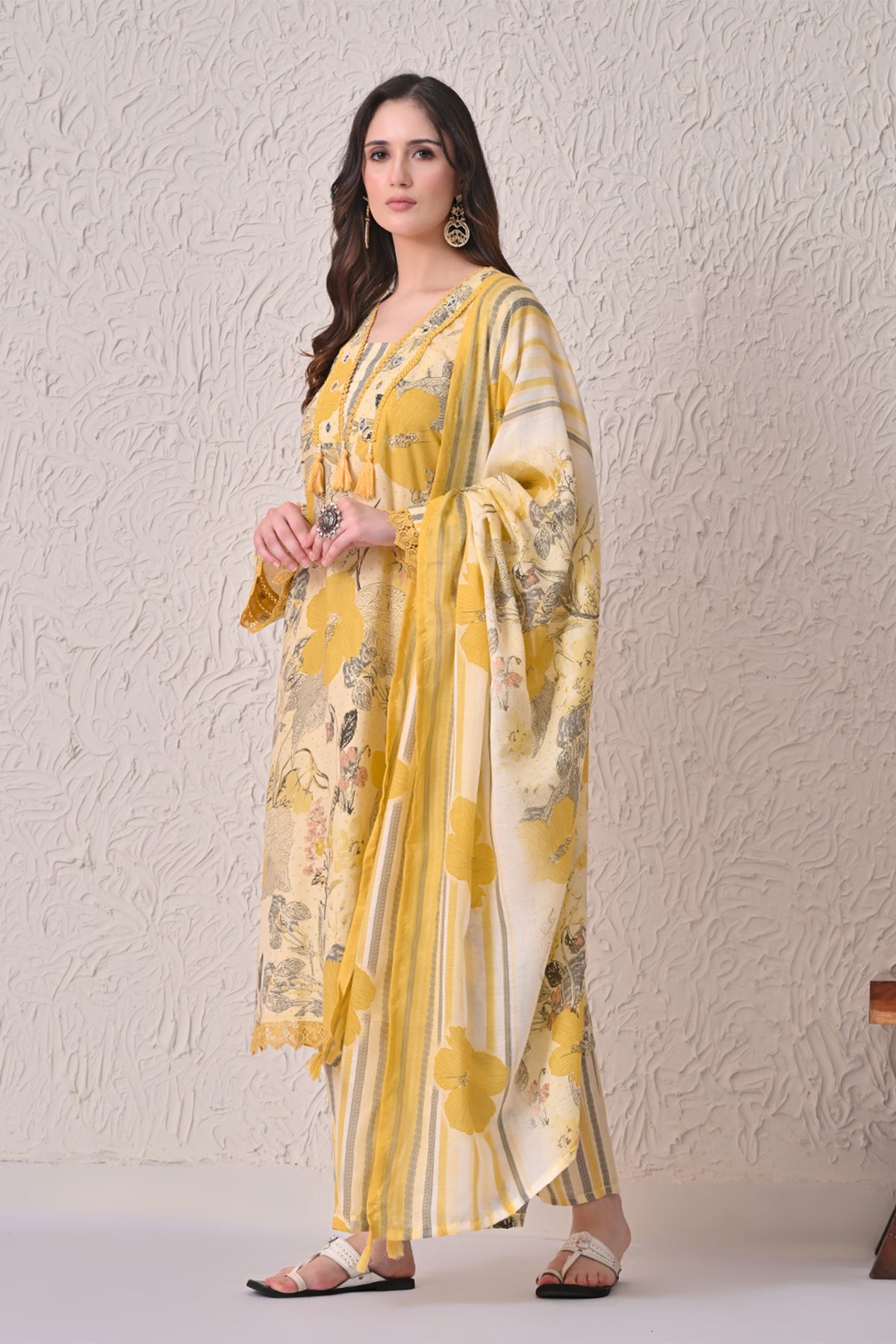 Yellow Floral Printed Kurta 3 Pcs Set